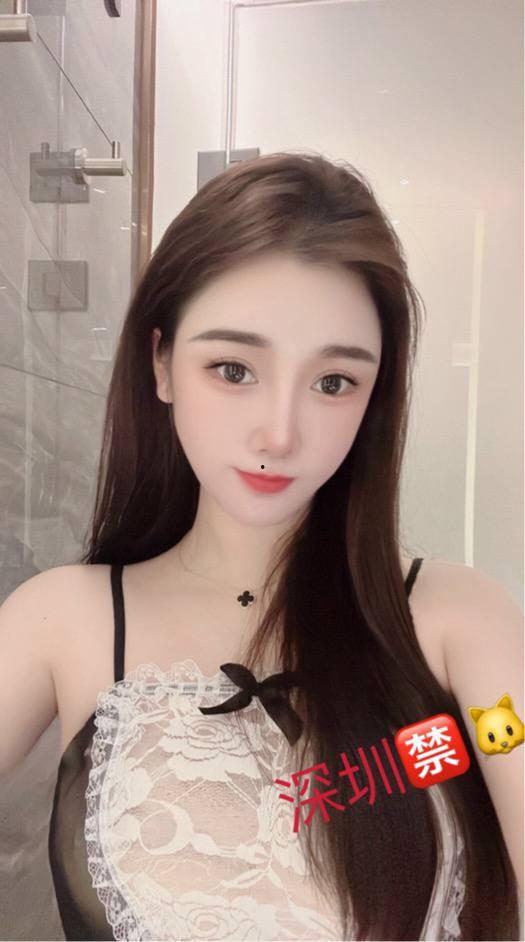 国产娇嫩学生免费视频,免费观看的青春悸动瞬间